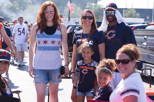 Christine Sancedo, Marlyn Vier, Jackie, and Family (Photo: Kay M., Soldier Field, Sept 24, 2017